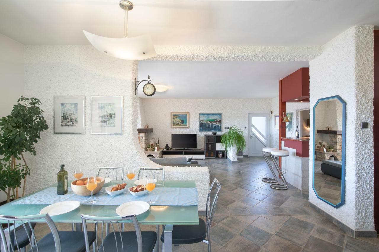 Horizont View Apartment Пула Екстериор снимка